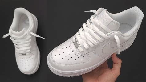 air force 1s lace style.